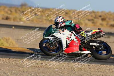 media/Nov-17-2024-CVMA (Sun) [[1fec520723]]/Race 17-Amateur Supersport Middleweight/